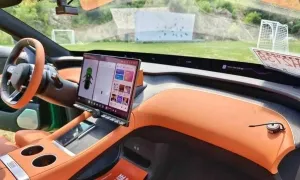 Xe điện Xiaomi SU7 'nịnh' người dùng iPhone